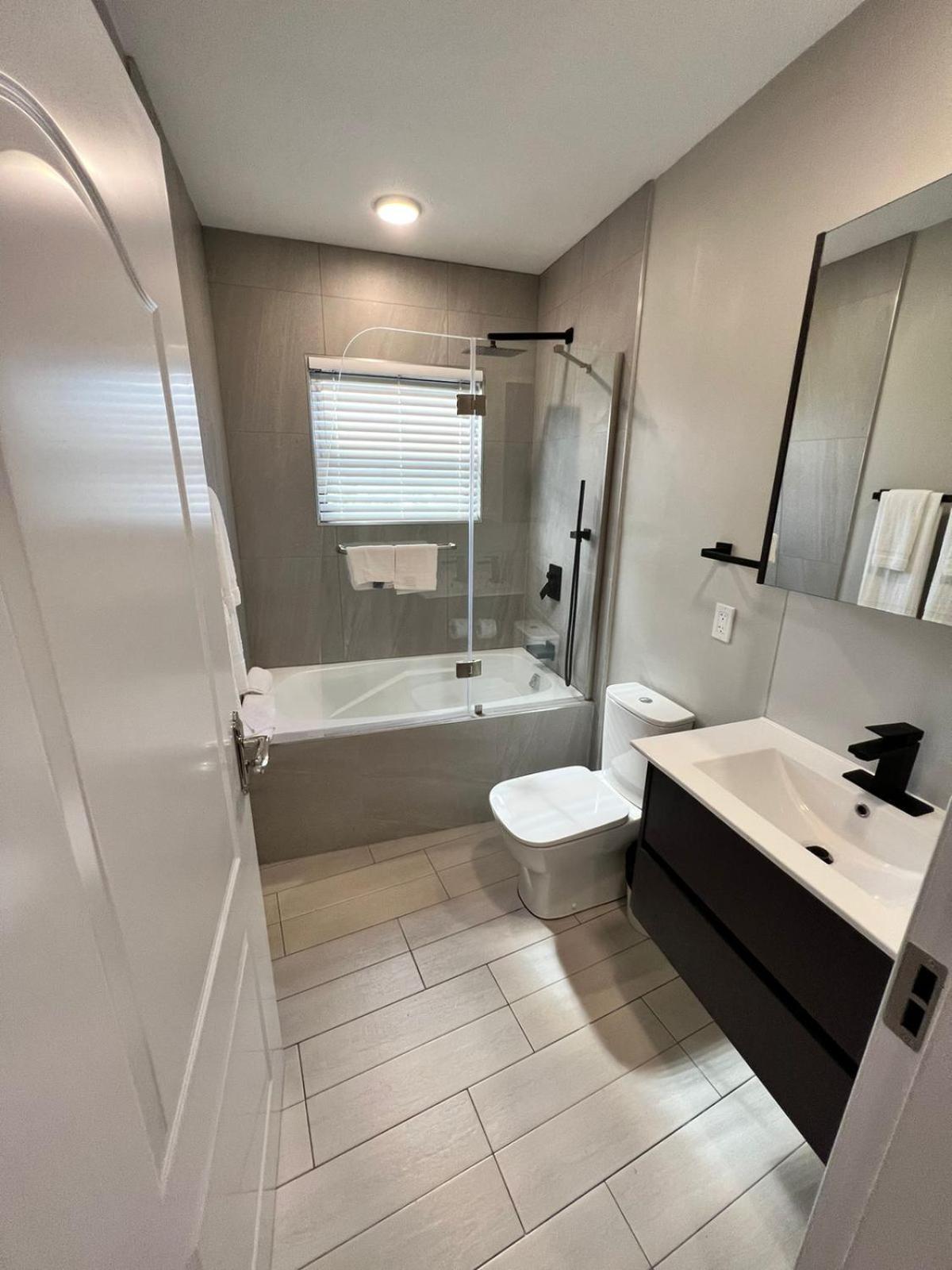 Hillsboro Condominiums Бастер Экстерьер фото